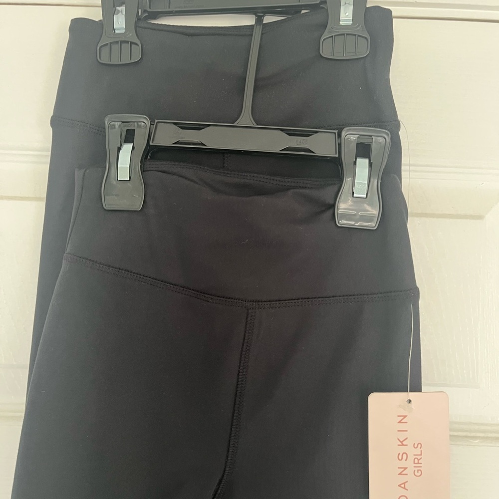 Danskin Girls 5/6 Black Leggings - Picture 4 of 4